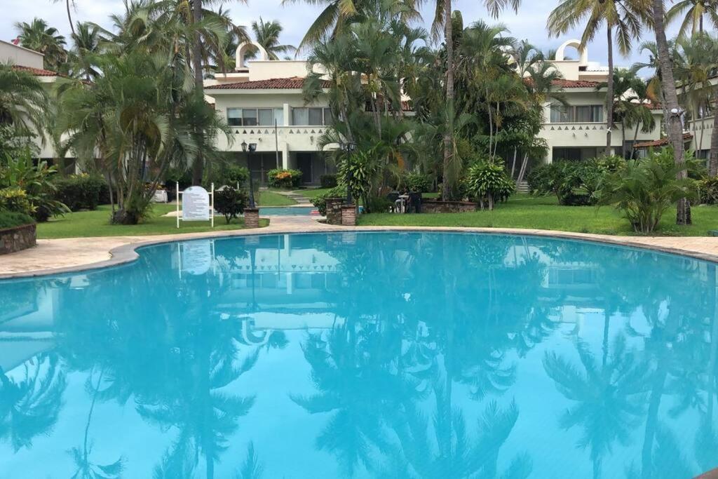 Hermoso Apartamento En Manzanillo Con Alberca Y Cancha De Tenis, Ideal Para Relajarse Y Disfrutar De Una Escapada Tranquila En El Paraiso Tropical المظهر الخارجي الصورة