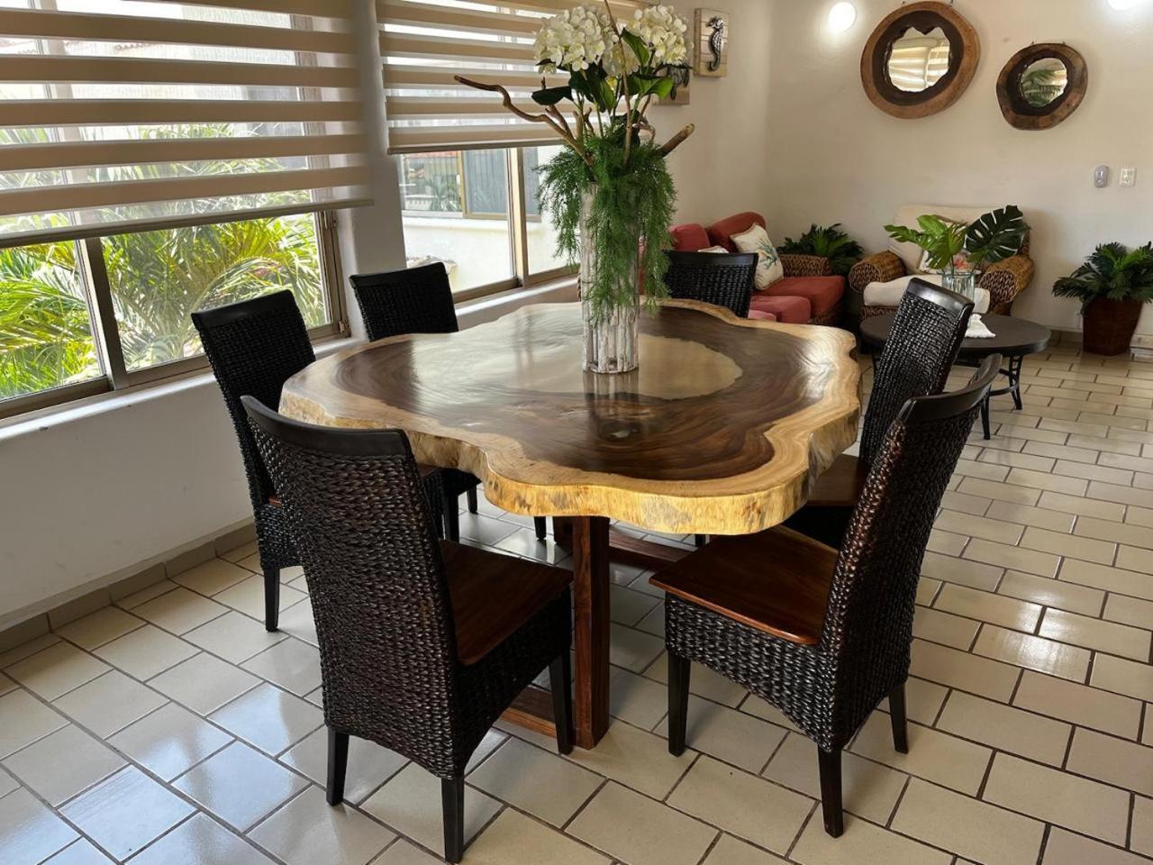 Hermoso Apartamento En Manzanillo Con Alberca Y Cancha De Tenis, Ideal Para Relajarse Y Disfrutar De Una Escapada Tranquila En El Paraiso Tropical المظهر الخارجي الصورة
